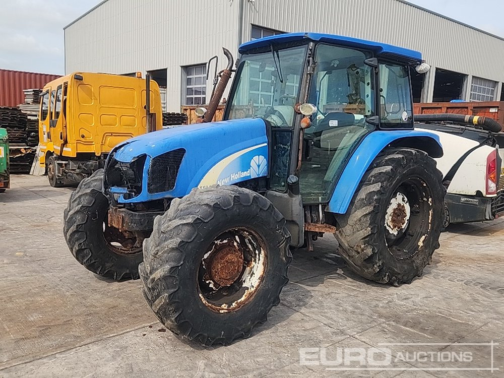 2011 New Holland T5040 - Máy cày: hình 1 2011 New Holland T5040 - Máy cày: hình 1
