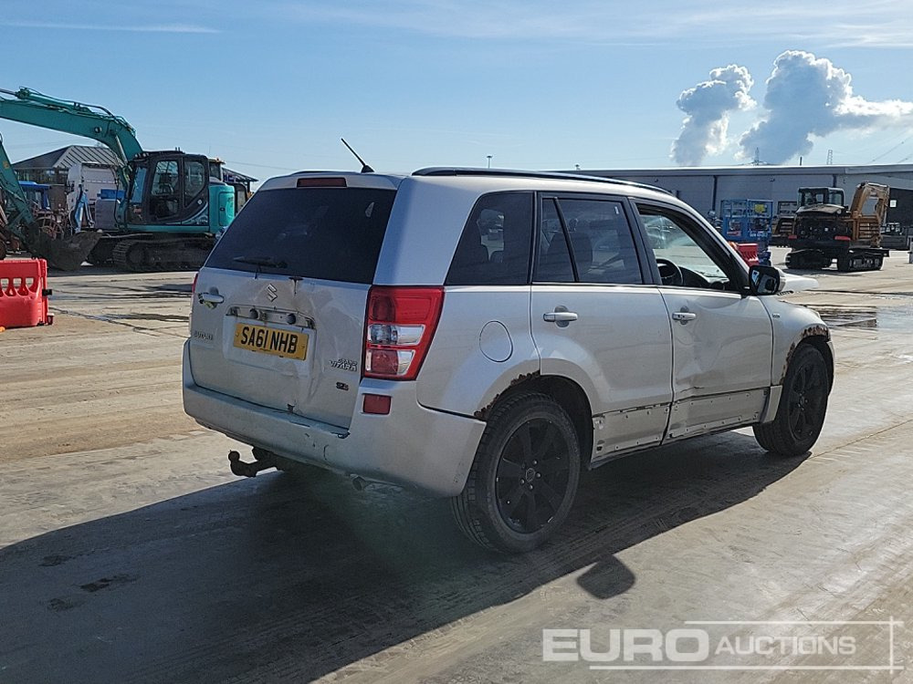 2011 Suzuki Grand Vitara - SUV: hình 5 2011 Suzuki Grand Vitara - SUV: hình 5