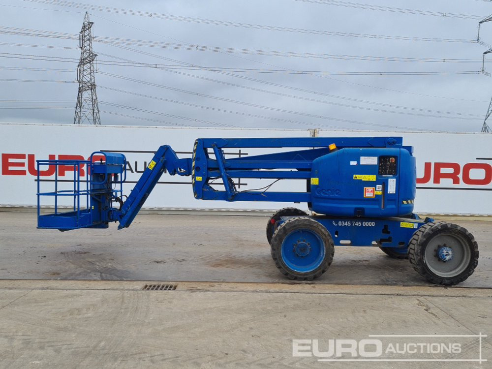2012 Genie Z-45/25 - Nền bục trên không: hình 2 2012 Genie Z-45/25 - Nền bục trên không: hình 2