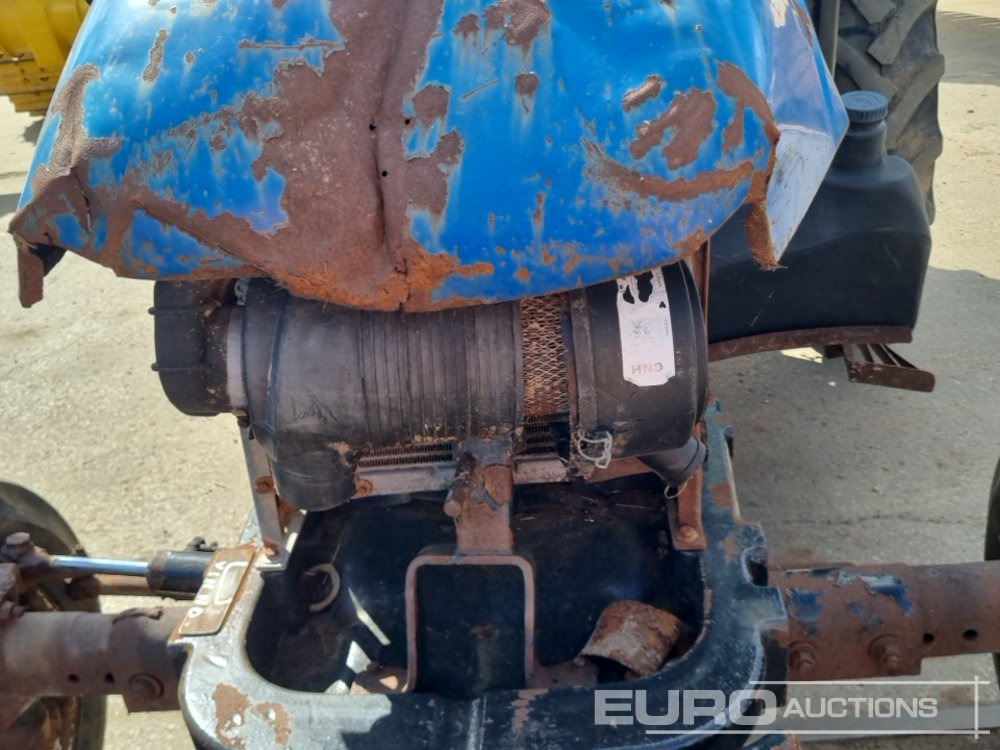 Máy cày 2012 New Holland 2WD Tractor, Spool Valve (No Drive): hình 21