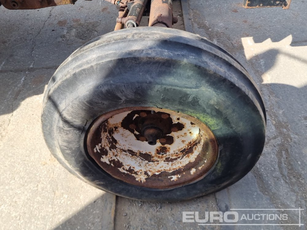 Máy cày 2012 New Holland 2WD Tractor, Spool Valve (No Drive): hình 11