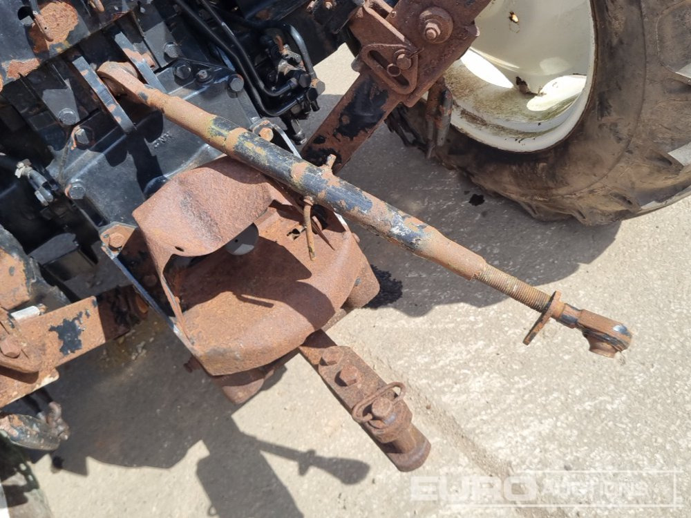Máy cày 2012 New Holland 2WD Tractor, Spool Valve (No Drive): hình 16