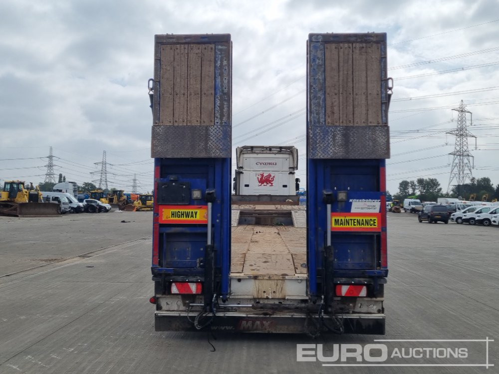 2014 Faymonville Tri Axle Step Frame Low Load Trailer, Neck Ramps, Hydraulic Flip Toe Ramps (Plating Certificate Available) - Sơ mi rơ moóc thùng thấp: hình 4 2014 Faymonville Tri Axle Step Frame Low Load Trailer, Neck Ramps, Hydraulic Flip Toe Ramps (Plating Certificate Available) - Sơ mi rơ moóc thùng thấp: hình 4