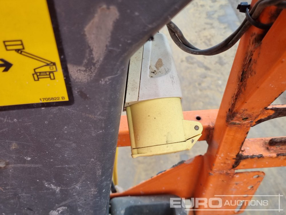 Xe nâng người nhiều khớp nối 2014 JLG 1250AJP: hình 26