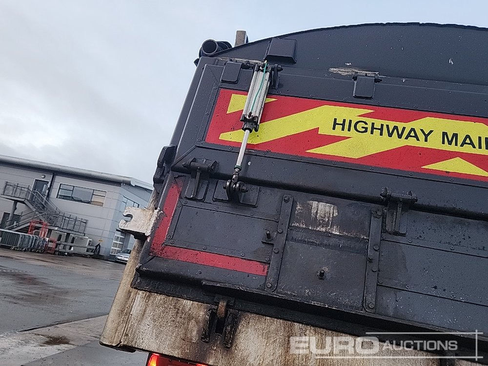 Xe ben 2014 Volvo FM: hình 39 Xe ben 2014 Volvo FM: hình 39