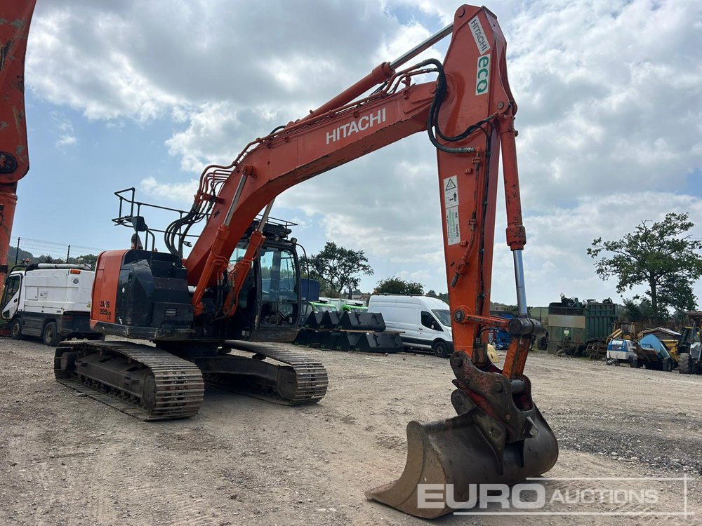 2015 Hitachi ZX225USLC-5B - Máy xúc bánh xích: hình 4 2015 Hitachi ZX225USLC-5B - Máy xúc bánh xích: hình 4