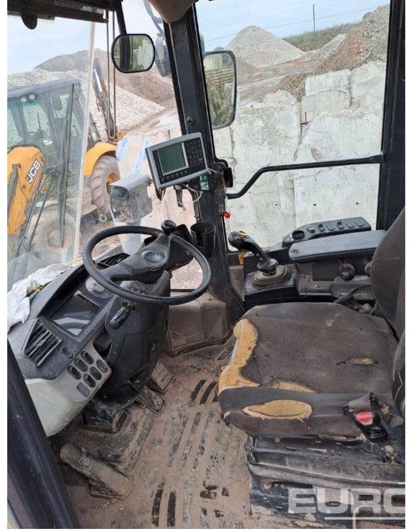 Máy xúc lật bánh lốp 2015 Komatsu WA320-7: hình 15