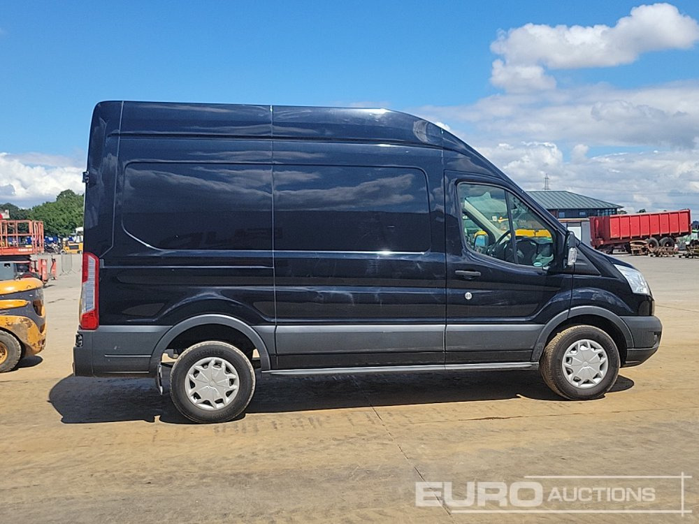 Xe van chở hàng 2016 Ford Transit 350: hình 6