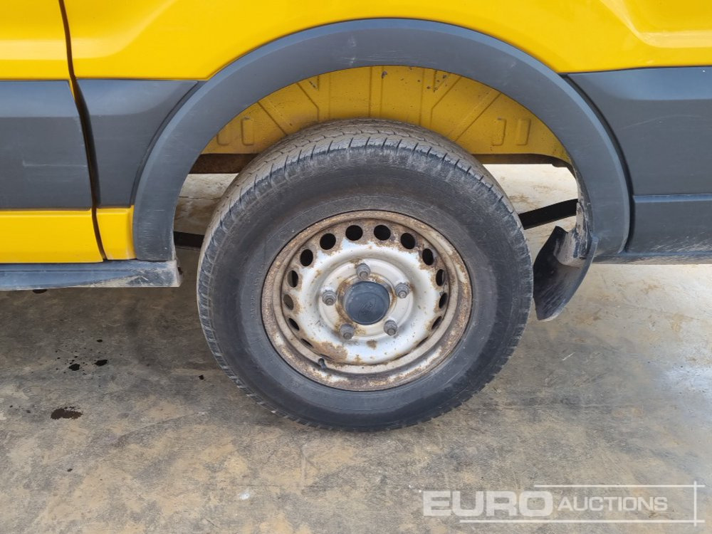 Xe van chở hàng 2016 Ford Transit 350: hình 10