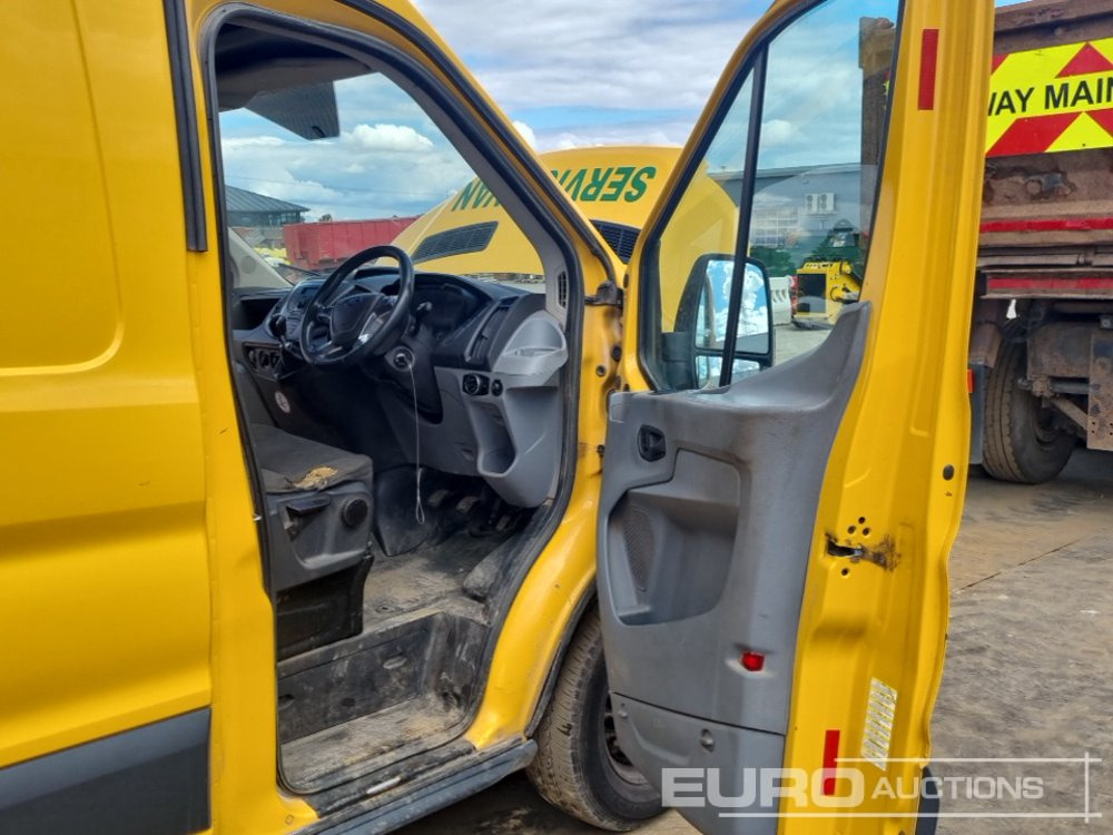 Xe van chở hàng 2016 Ford Transit 350: hình 23