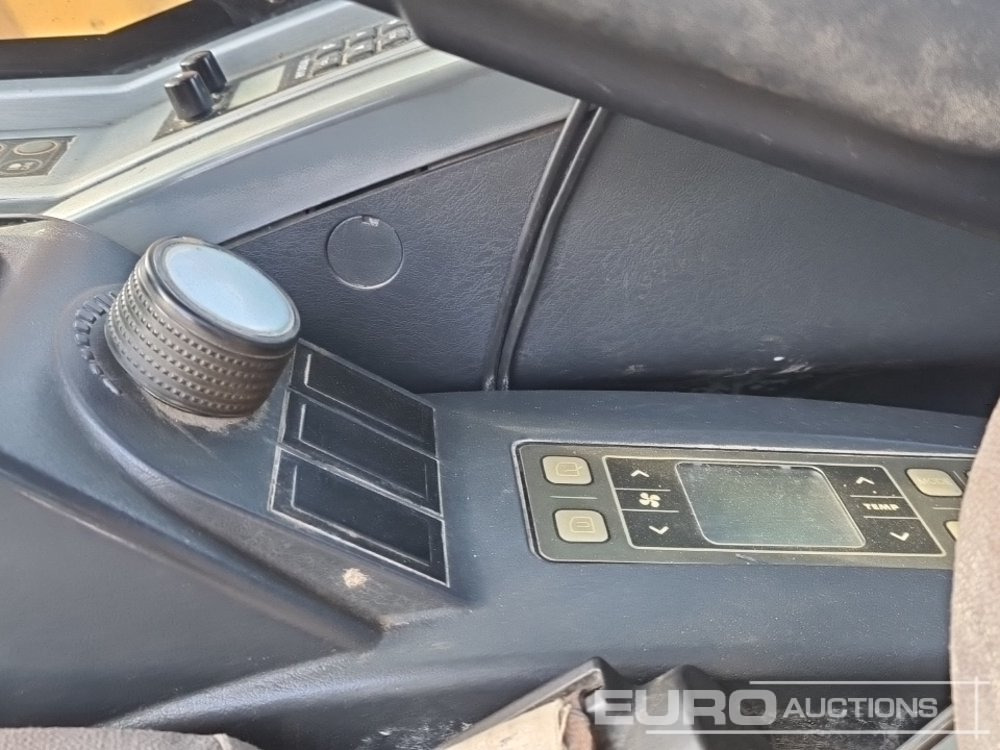 Máy xúc bánh xích 2016 Hyundai R140LC-9A: hình 44