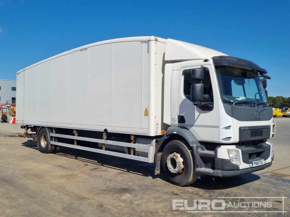 Xe tải hộp 2016 Volvo FL818: hình 7