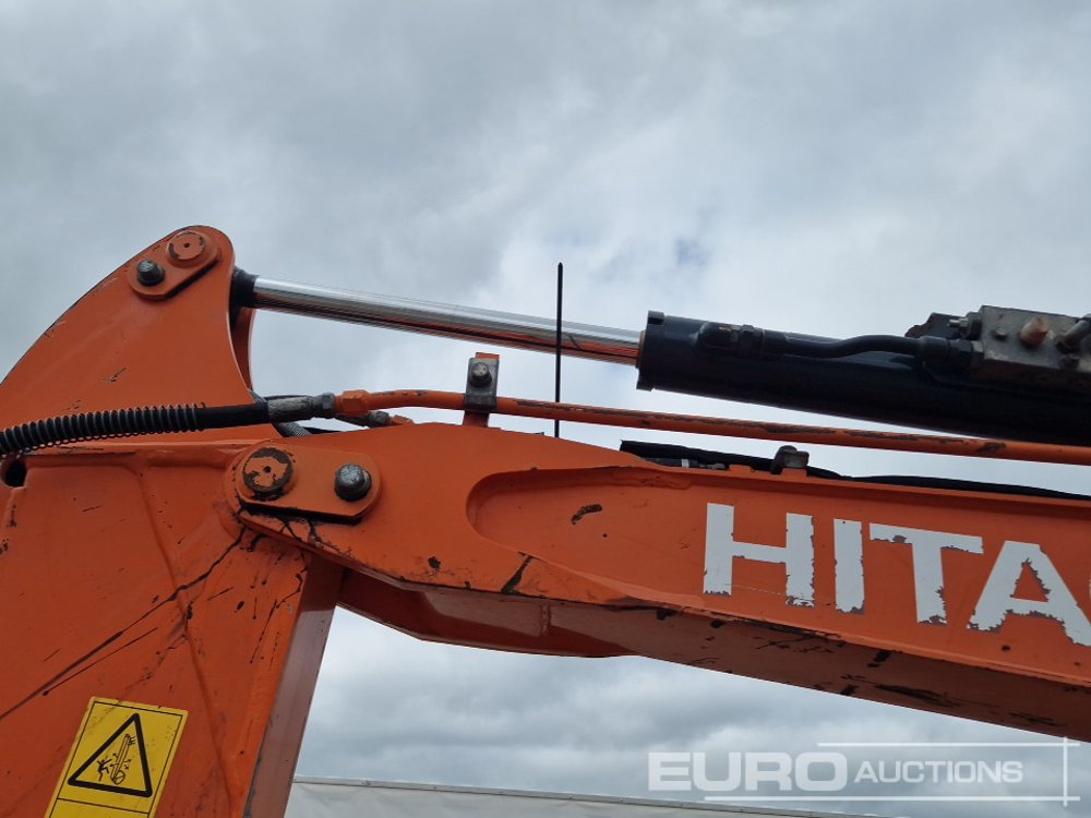 Máy xúc mini 2018 Hitachi ZX33U-5A CLR: hình 13