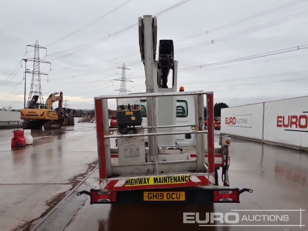 2019 Iveco 6 Speed Access Platform Van, Stabilsers, Multitel MZ250 Articulated Telescopic Boomlift, (Damaged Boom) (Reg. Docs. Available) - Xe van chở khách: hình 4 2019 Iveco 6 Speed Access Platform Van, Stabilsers, Multitel MZ250 Articulated Telescopic Boomlift, (Damaged Boom) (Reg. Docs. Available) - Xe van chở khách: hình 4