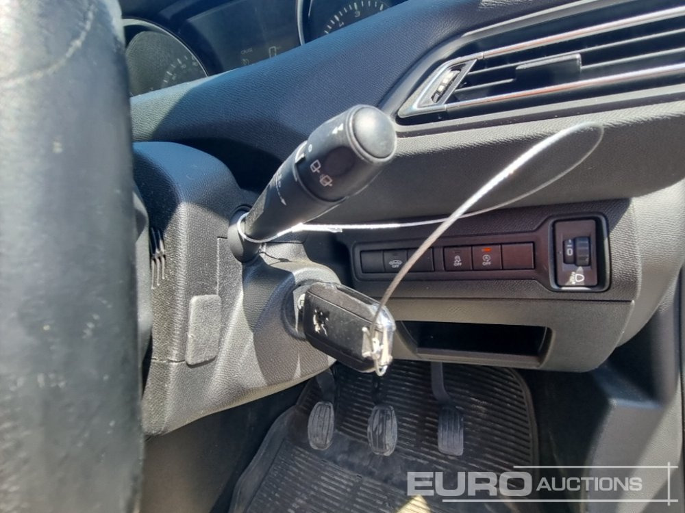 Xe hơi 2019 Peugeot 308SW: hình 31