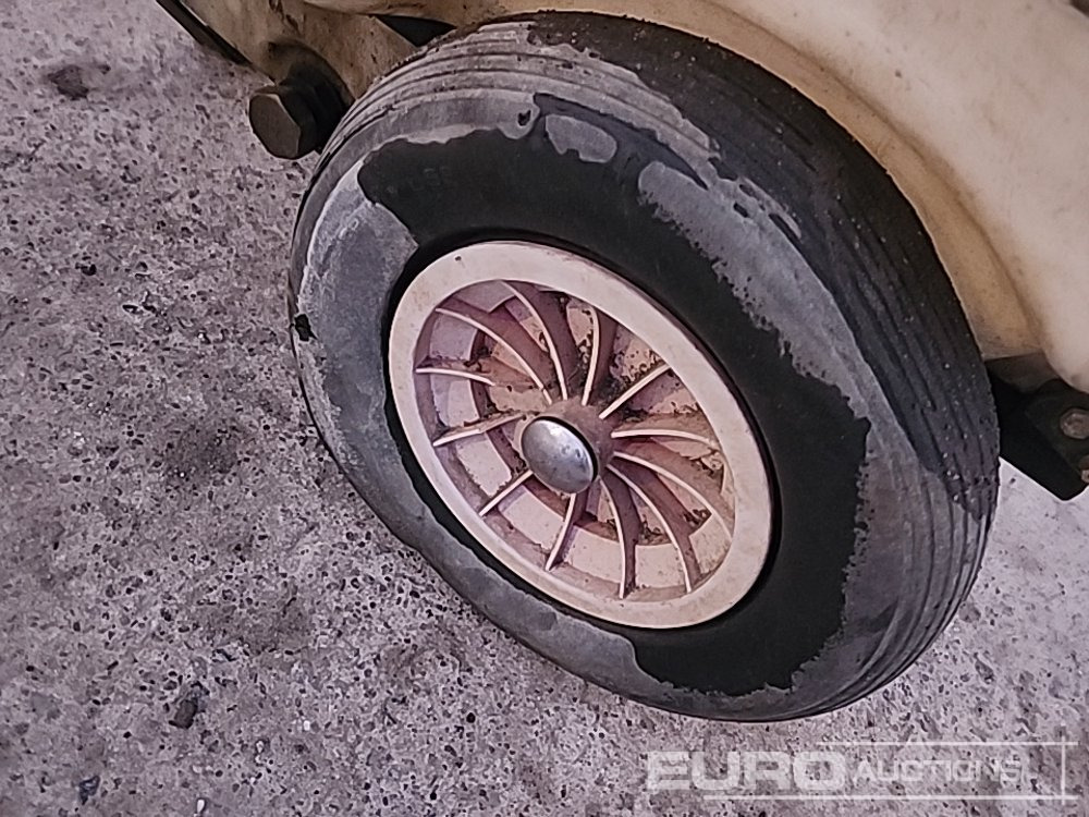 2020 COMET CRRC 120 ECO Petol Pressure Washer, Honda Engine, Hose, Lance - Máy phun rửa áp lực: hình 5 2020 COMET CRRC 120 ECO Petol Pressure Washer, Honda Engine, Hose, Lance - Máy phun rửa áp lực: hình 5