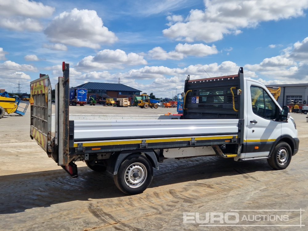 2020 Ford Transit 350 - Xe tải nhỏ phẳng: hình 5 2020 Ford Transit 350 - Xe tải nhỏ phẳng: hình 5