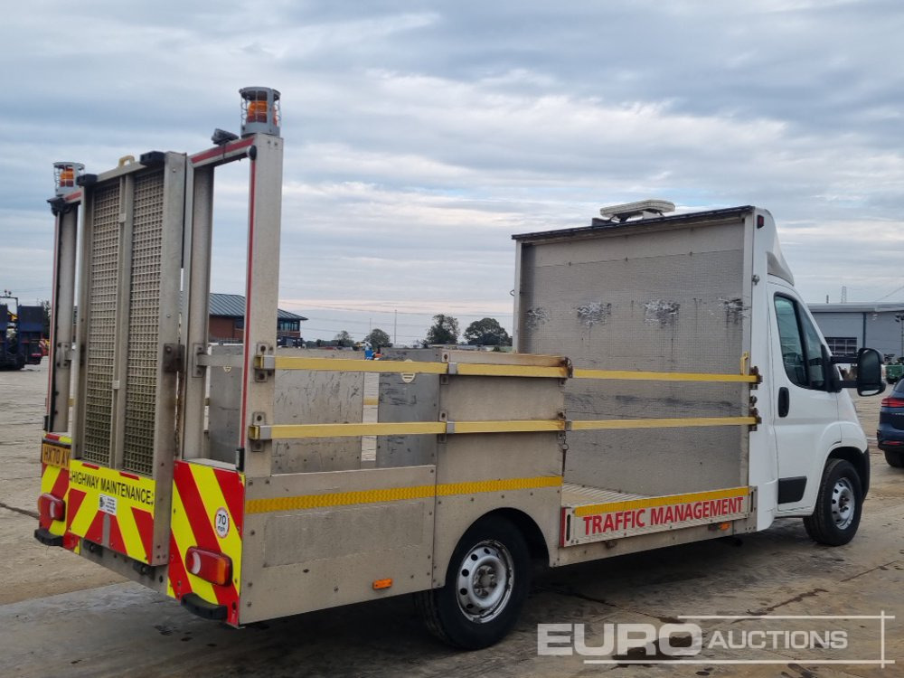 2020 Peugeot Boxer 335 - Xe tải nhỏ phẳng: hình 5 2020 Peugeot Boxer 335 - Xe tải nhỏ phẳng: hình 5