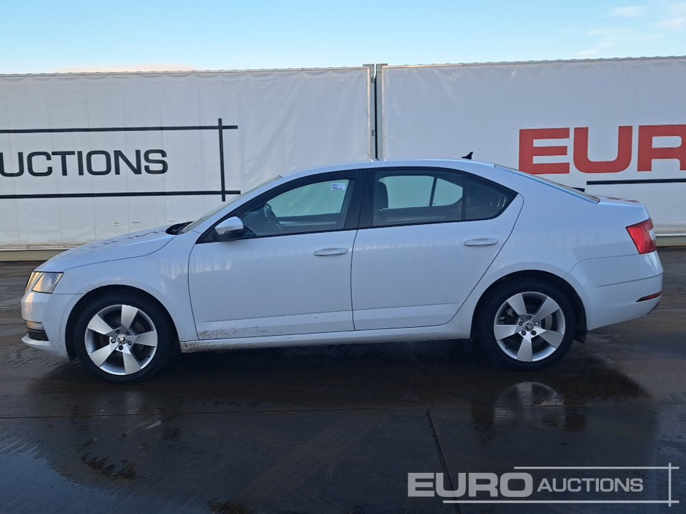 2020 Skoda Octavia - Xe hơi: hình 2 2020 Skoda Octavia - Xe hơi: hình 2