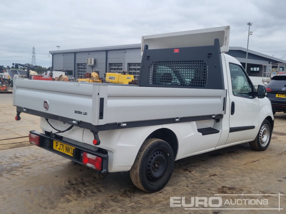 2021 Fiat Doblo Cargo - Xe tải nhỏ phẳng: hình 5 2021 Fiat Doblo Cargo - Xe tải nhỏ phẳng: hình 5