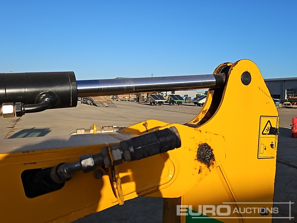 Máy xúc mini 2021 JCB 16C-1 T3: hình 26 Máy xúc mini 2021 JCB 16C-1 T3: hình 26