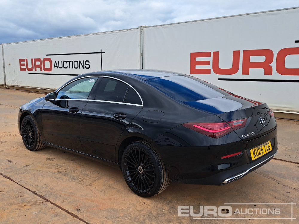 2025 Mercedes CLA 200 - Xe hơi: hình 3 2025 Mercedes CLA 200 - Xe hơi: hình 3