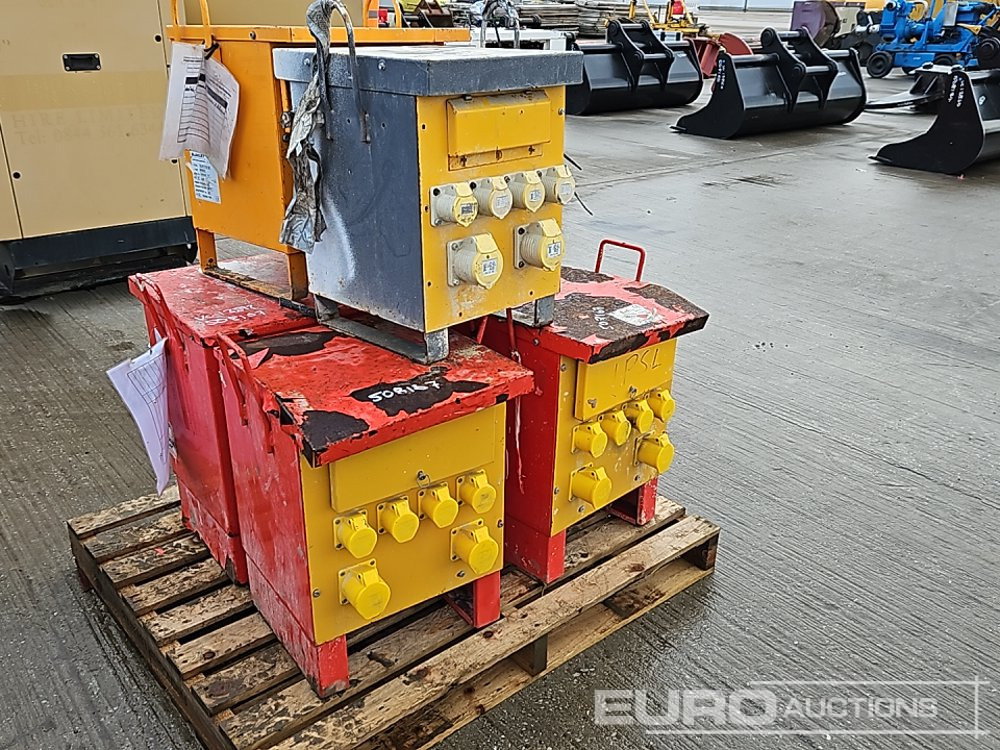 240 Volt Transformer (6 of) - Trang thiết bị xây dựng: hình 1 240 Volt Transformer (6 of) - Trang thiết bị xây dựng: hình 1