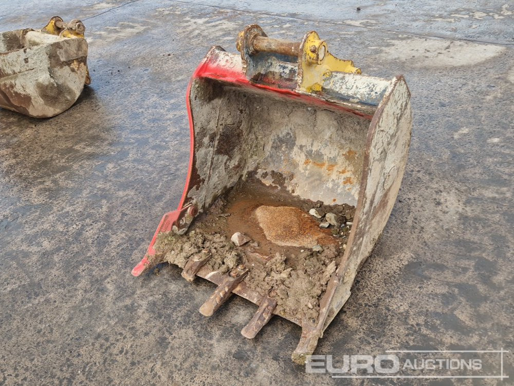 30" Strickland Digging Bucket 45mm Pin to suit 4-6 Ton Excavator - Gầu: hình 1 30" Strickland Digging Bucket 45mm Pin to suit 4-6 Ton Excavator - Gầu: hình 1