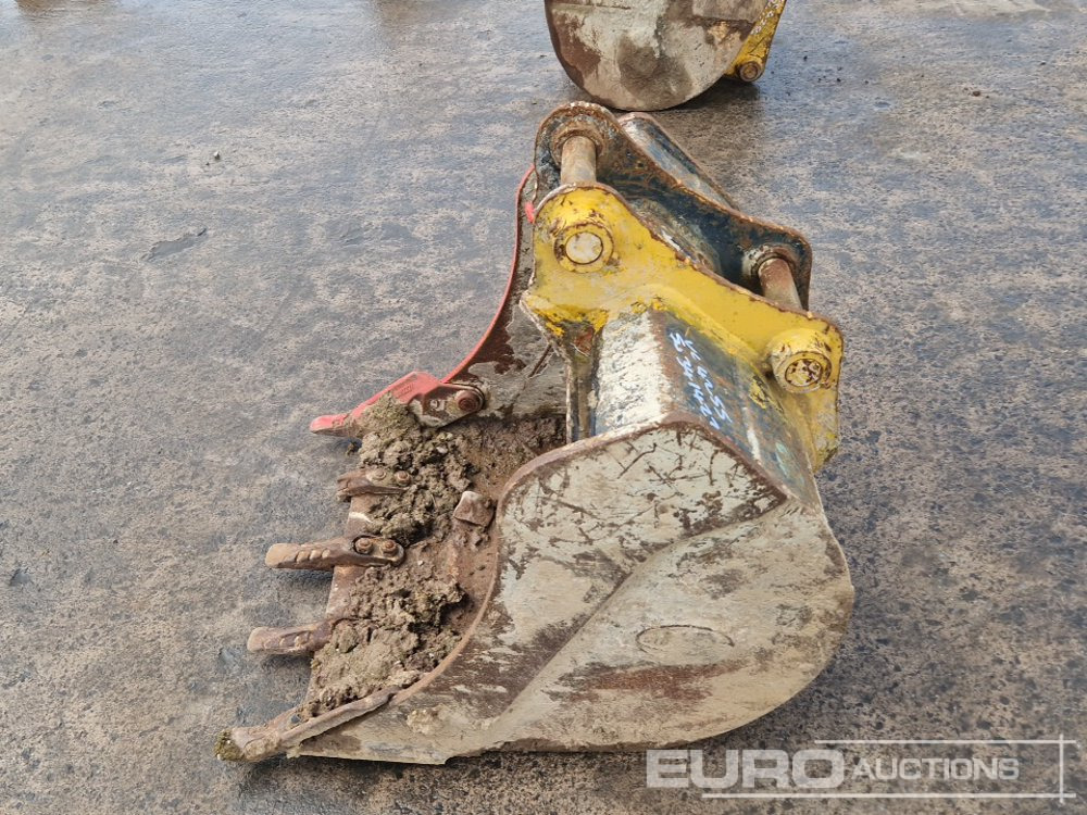 30" Strickland Digging Bucket 45mm Pin to suit 4-6 Ton Excavator - Gầu: hình 2 30" Strickland Digging Bucket 45mm Pin to suit 4-6 Ton Excavator - Gầu: hình 2
