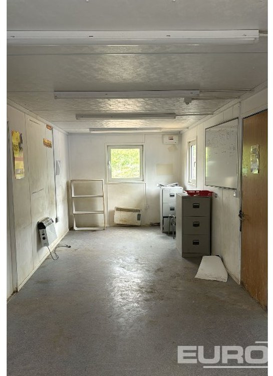 32’ x10’ Steel Cabin, Open Plan Office (Being Sold Offsite Old Uxbridge Road, Rickmansworth, WD3 9YB, Contact Cathal Doherty 00353 862176148 For Further Info, Customer Will Provide Crane For Loading) - Container biển: hình 5 32’ x10’ Steel Cabin, Open Plan Office (Being Sold Offsite Old Uxbridge Road, Rickmansworth, WD3 9YB, Contact Cathal Doherty 00353 862176148 For Further Info, Customer Will Provide Crane For Loading) - Container biển: hình 5