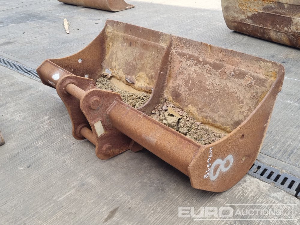 70" Ditching Bucket 65mm Pin to suit 13 Ton Excavator - Gầu: hình 5 70" Ditching Bucket 65mm Pin to suit 13 Ton Excavator - Gầu: hình 5