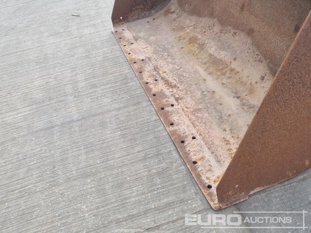 Gầu 70" Loading Bucket to suit JCB Telehandler: hình 9