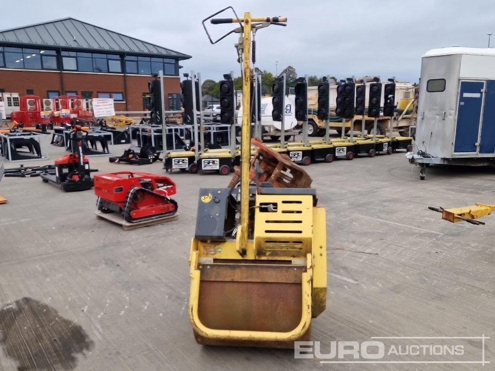 Bomag BW71E - Máy nhựa đường: hình 4 Bomag BW71E - Máy nhựa đường: hình 4