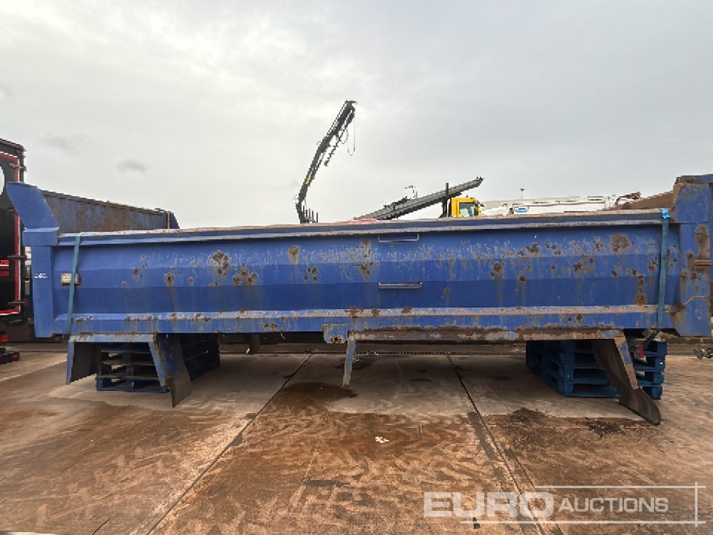 Bovile 8x4 Tipper Body, Tipping Ram - Thân nhỏng: hình 2 Bovile 8x4 Tipper Body, Tipping Ram - Thân nhỏng: hình 2