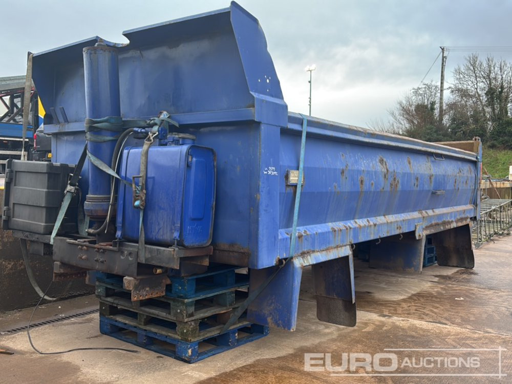 Bovile 8x4 Tipper Body, Tipping Ram - Thân nhỏng: hình 1 Bovile 8x4 Tipper Body, Tipping Ram - Thân nhỏng: hình 1