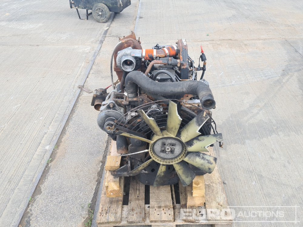Cummins 4 Cylinder Engine, Pump - Động cơ: hình 4 Cummins 4 Cylinder Engine, Pump - Động cơ: hình 4