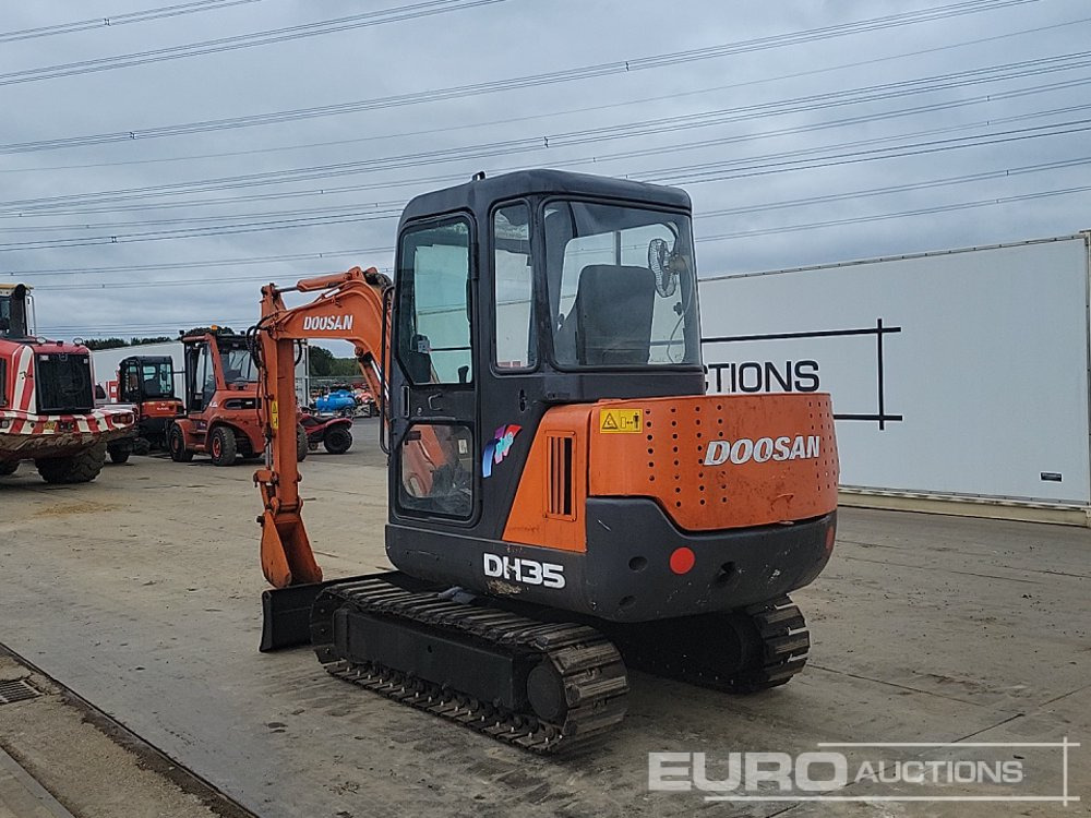 Doosan DH35 - Máy xúc mini: hình 3 Doosan DH35 - Máy xúc mini: hình 3