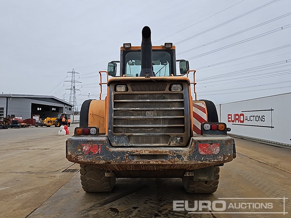 Doosan DL300 - Máy xúc lật bánh lốp: hình 4 Doosan DL300 - Máy xúc lật bánh lốp: hình 4