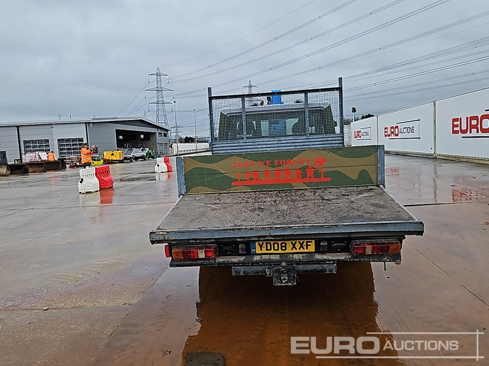 Ford Transit 350 - Xe tải nhỏ phẳng: hình 4 Ford Transit 350 - Xe tải nhỏ phẳng: hình 4