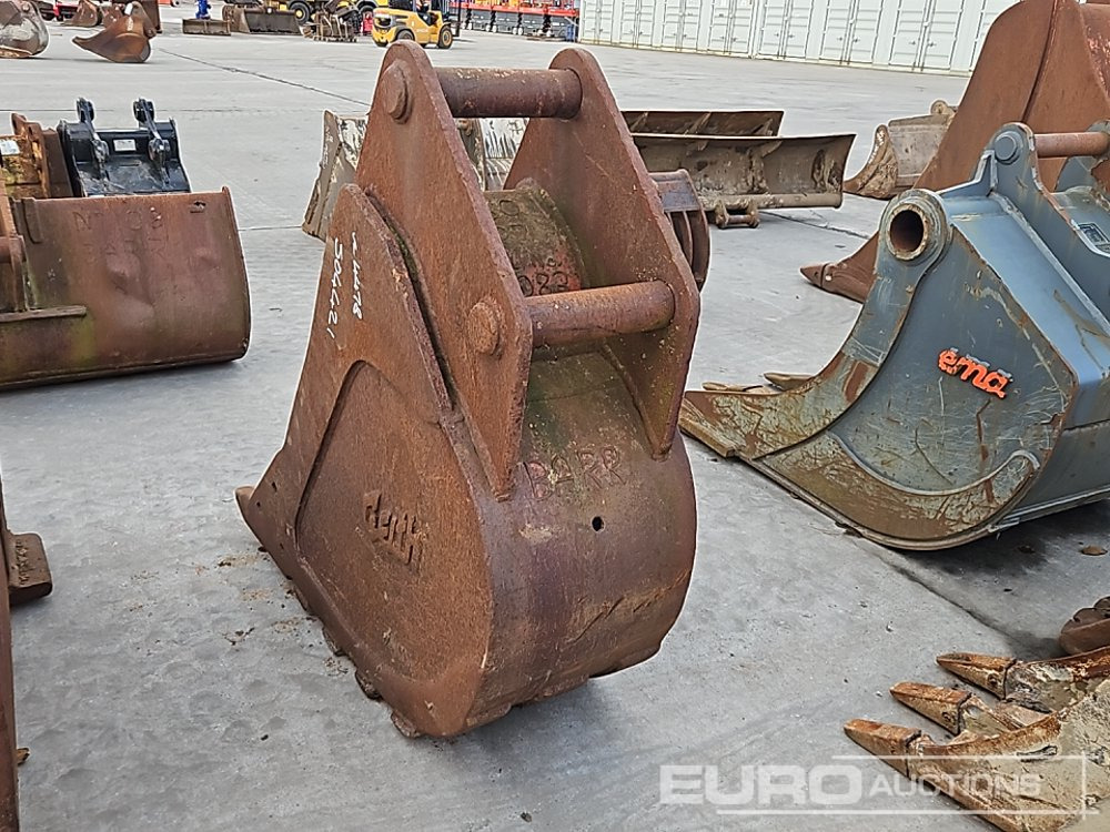 Geith 18" Dgging Bucket 80mm Pin to suit 20 Ton Excavator - Gầu: hình 3 Geith 18" Dgging Bucket 80mm Pin to suit 20 Ton Excavator - Gầu: hình 3