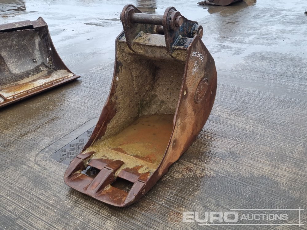 Geith 24" Digging Bucket 65mm Pin to suit 13 Ton Excavator - Gầu: hình 1 Geith 24" Digging Bucket 65mm Pin to suit 13 Ton Excavator - Gầu: hình 1