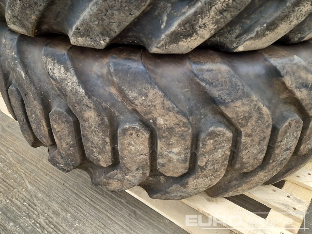 Goodyear 15.5-25 Tyre (4 of) - Lốp: hình 5 Goodyear 15.5-25 Tyre (4 of) - Lốp: hình 5