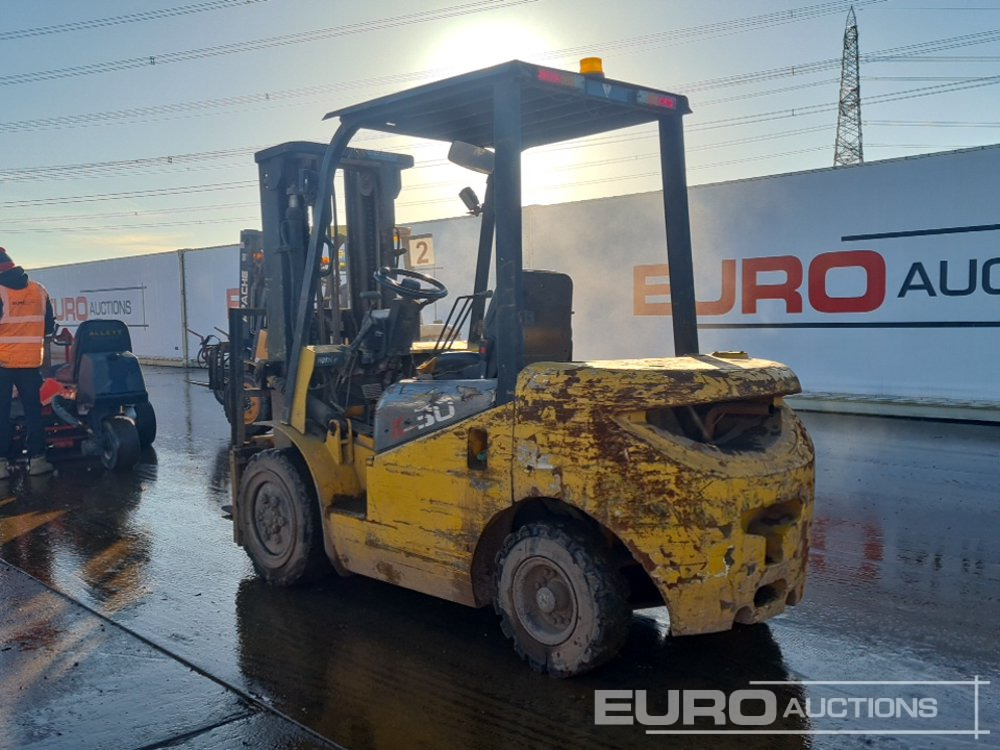 H30D Diesel Forklift, 3 Stage Free Lift Mast, Side Shift, Forks - Xe nâng: hình 3 H30D Diesel Forklift, 3 Stage Free Lift Mast, Side Shift, Forks - Xe nâng: hình 3