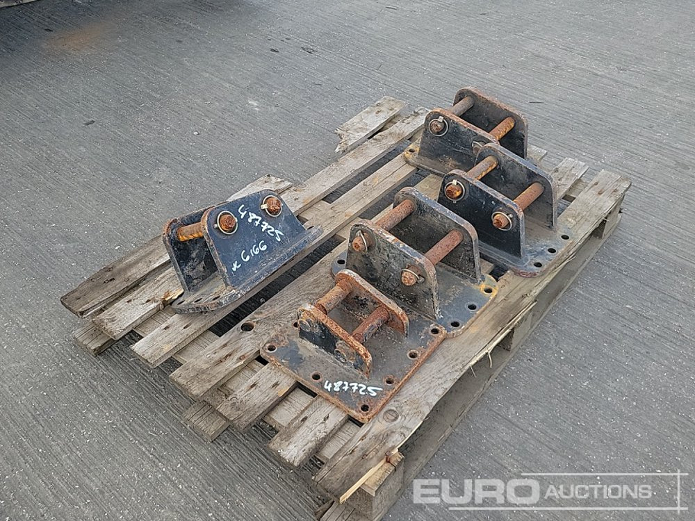 Head Stock 30mm Pin to suit Mini Excavator (5 of) - Búa thủy lực: hình 1 Head Stock 30mm Pin to suit Mini Excavator (5 of) - Búa thủy lực: hình 1