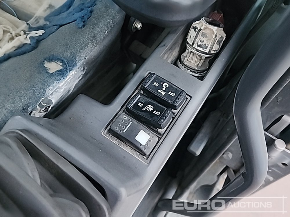 Máy xúc bánh xích Hitachi ZX210LC-3: hình 31 Máy xúc bánh xích Hitachi ZX210LC-3: hình 31