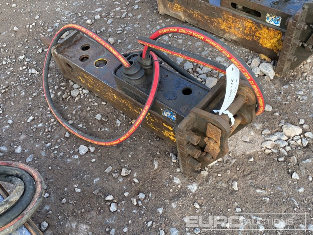 Hydraulic Breaker 25mm Pin to suit Mini Excavator - Búa thủy lực: hình 2 Hydraulic Breaker 25mm Pin to suit Mini Excavator - Búa thủy lực: hình 2