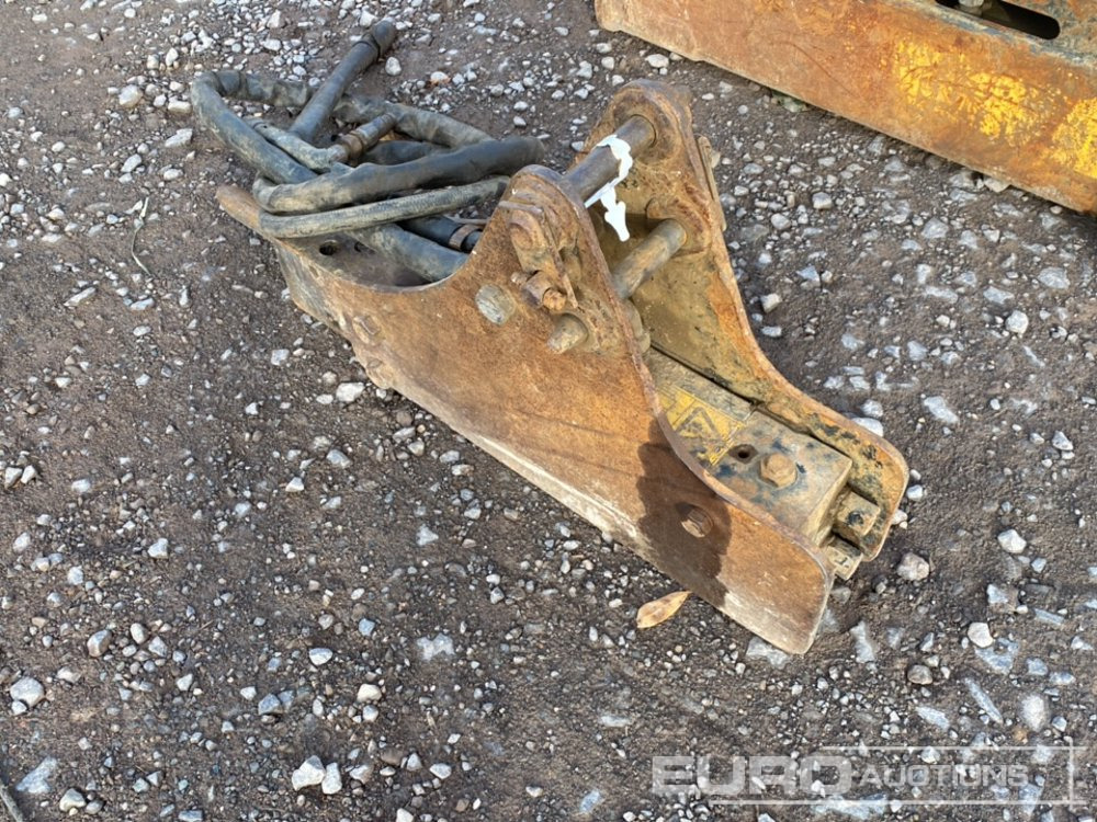 Hydraulic Breaker 25mm Pin to suit Mini Excavator - Búa thủy lực: hình 2 Hydraulic Breaker 25mm Pin to suit Mini Excavator - Búa thủy lực: hình 2