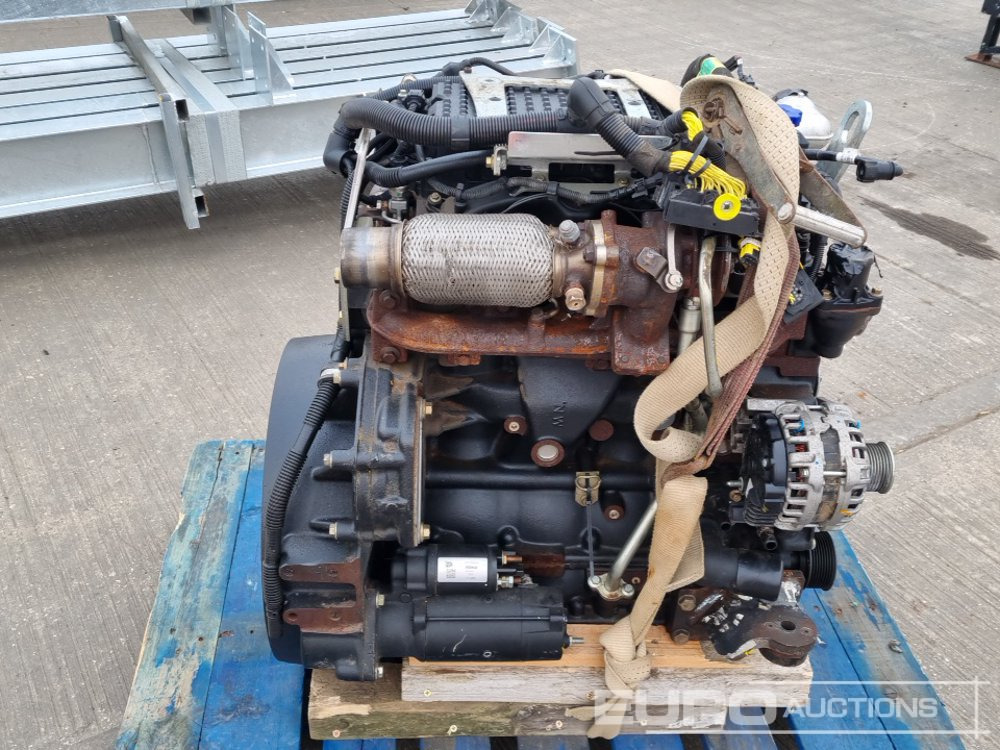 JCB 4 Cylinder Engine - Động cơ: hình 2 JCB 4 Cylinder Engine - Động cơ: hình 2