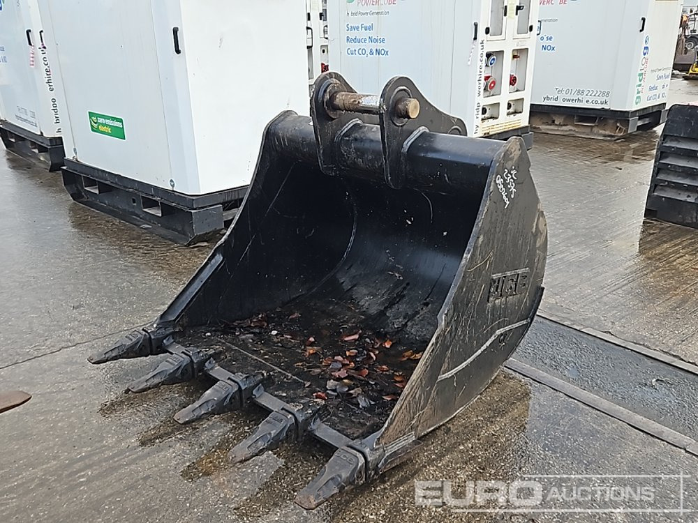 JCB 46" Digging Bucket 65mm Pin to suit 13 Ton Excavator - Gầu: hình 1 JCB 46" Digging Bucket 65mm Pin to suit 13 Ton Excavator - Gầu: hình 1