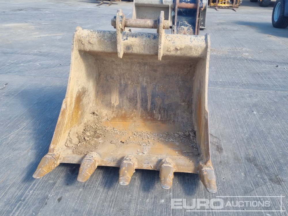 JCB 48" Digging Bucket 65mm to suit 13 Ton Excavator - Gầu: hình 2 JCB 48" Digging Bucket 65mm to suit 13 Ton Excavator - Gầu: hình 2
